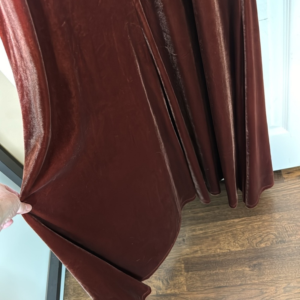 Elegant Velvet Burgundy Dress - Picture 10 of 16